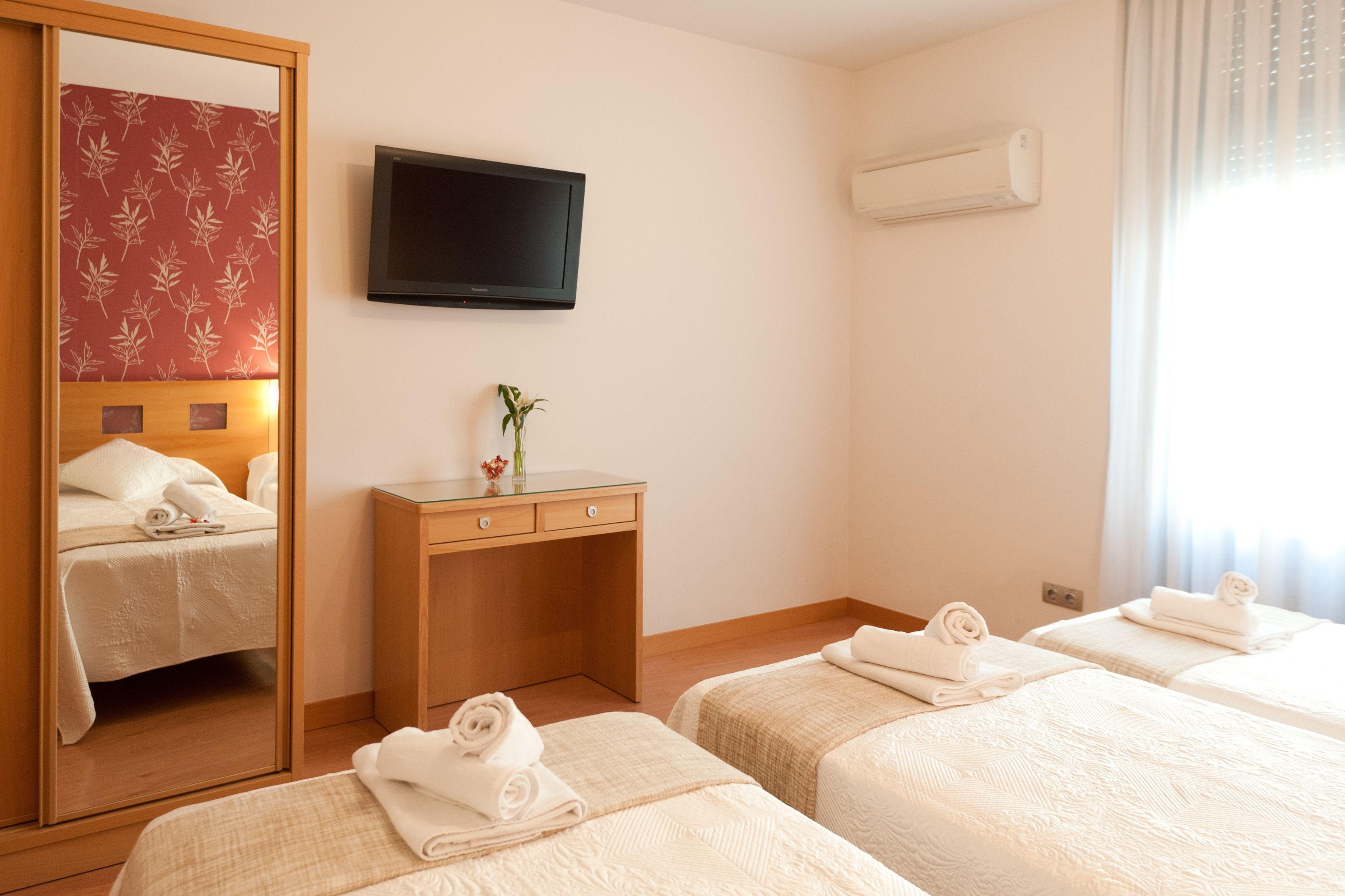Hostal Abami II — Foto 2